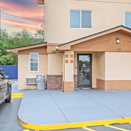 ซูเปอร์ 8 บาย วินด์แฮม ออกัสตา/ฟอร์ตกอร์ดอน แอเรีย Motel ภายนอก รูปภาพ